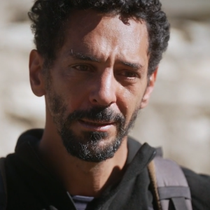 Raphaël de Casabianca et Tomer Sisley au Népal pour "Rendez-vous en terre inconnue". France 2