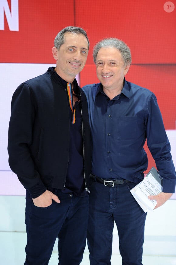 Exclusif - Gad Elmaleh et Michel Drucker - Enregistrement de l'émission "Vivement Dimanche" au studio Gabriel à Paris, présentée par Michel Drucker et diffusée le 29 septembre 2019 sur France 2. Le 11 septembre 2019 © Guillaume Gaffiot / Bestimage 