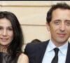 Leur histoire entamée fin 2009 va s'achever durant l'été 2010...Marie Drucker et son compagnon Gad Elmaleh - cérémonie de remise des insignes d'Officier dans l'Ordre National du Mérite à Gilbert Coullier au Palais de l'Élysée en 2010