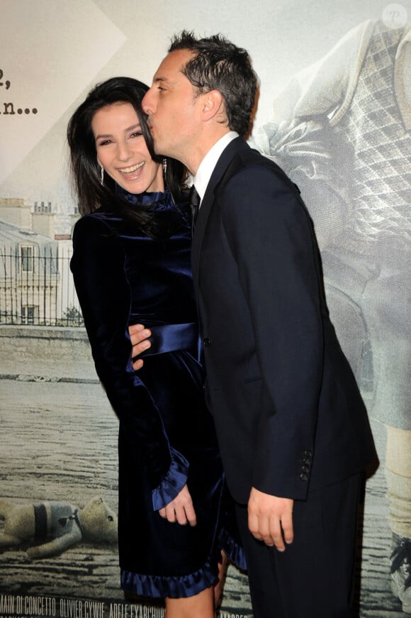 Gad Elmaleh et sa compagne Marie Drucker arrivent à la première de 'La Rafle' au Gaumont Marignan à Paris, France, le 8 mars 2010. Photo par Nicolas Briquet/ABACAPRESS.COM