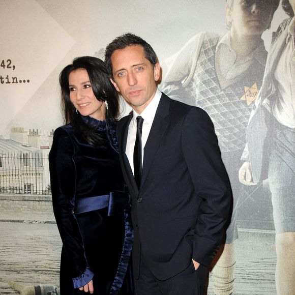 Gad Elmaleh et sa compagne Marie Drucker arrivent à la première de 'La Rafle' au Gaumont Marignan à Paris, France, le 8 mars 2010. Photo par Nicolas Briquet/ABACAPRESS.COM