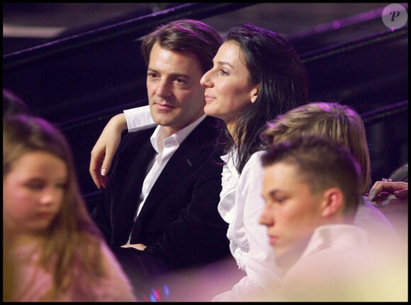 Elle sortait d'une liaison avec l'ancien ministre François Baroin.Le ministre de l'Outre-Mer, François Baroin et Marie Drucker - la 22 e cérémonie des Victoires de la Musique 2007, au Zénith de Paris. © Guillaume Gaffiot/Bestimage