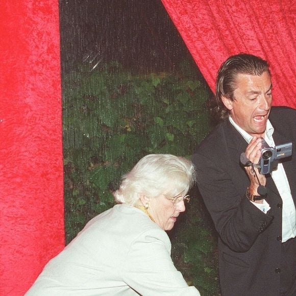 Henri Leconte avec sa mère, soirée Roland Garros au club de l'étoile à Paris.