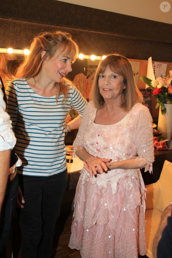 Exclusif - Julie Depardieu, Chantal Goya - People au spectacle de Chantal Goya, "Le soulier qui vole" au Palais des Congrès à Paris le 6 octobre 2019. © Philippe Baldini/Bestimage