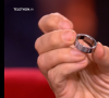 Dany Boon se confie dans "Vivement dimanche" sur France 3 sur cette bague très particulière qu'il ne quitet jamais. Le 1er décembre 2024.