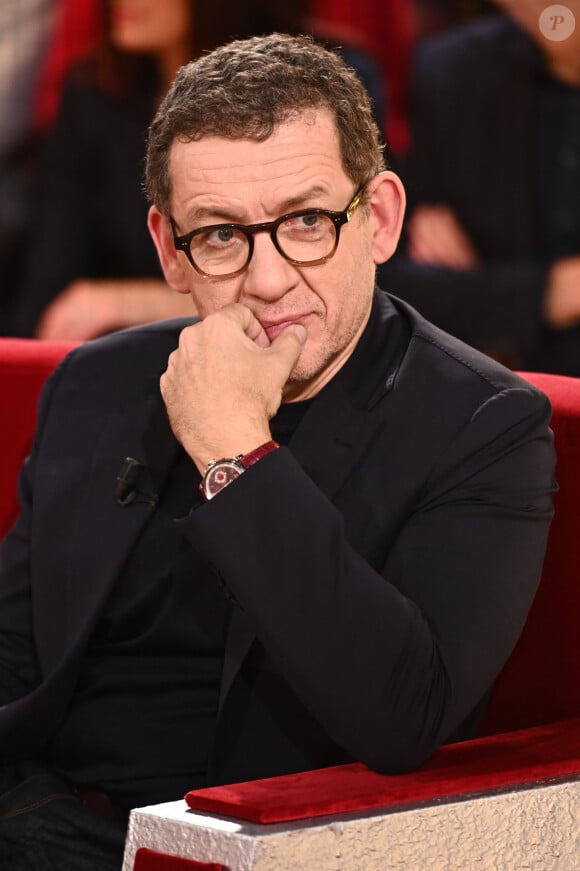 Exclusif - Dany Boon lors de l'enregistrement de l'émission "Vivement Dimanche" au Studio Gabriel et diffusée sur France 3 le 1er décembre 2024. © Guillaume Gaffiot / Bestimage 