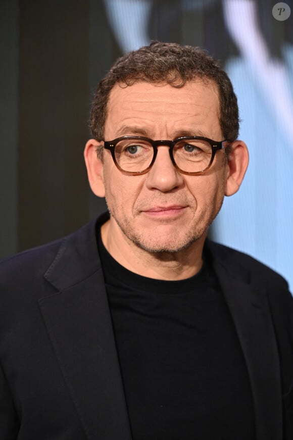 Exclusif - Dany Boon lors de l'enregistrement de l'émission "Vivement Dimanche" au Studio Gabriel et diffusée sur France 3 le 1er décembre 2024. © Guillaume Gaffiot / Bestimage 