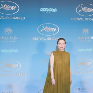 Puis de conclure : "Et je sais que s'il y a plus de mal à l'annonce de la maladie… Je pense que c'est pour les parents, mais vraiment". 
Emilie Dequenne - Photocall du dîner d'ouverture du 77ème Festival International du Film de Cannes, au Carlton. Le 14 mai 2024 © Borde-Jacovides-Moreau / Bestimage