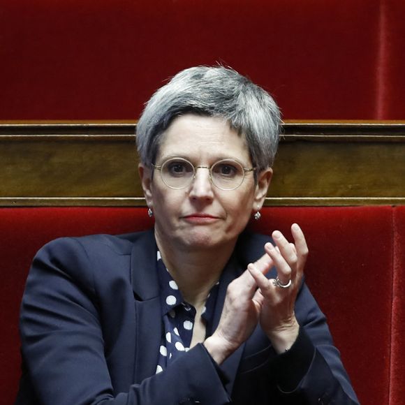  "Niels Arestrup, on sépare l'homme de l'artiste dans les nécros ou pas? Je demande", lance Sandrine Rousseau
 
Sandrine Rousseau - Séance de questions au gouvernement à l'assemblée nationale à Paris, France, le 10 janvier 2023. © Michael Baucher/Panoramic/Bestimage