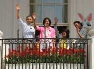 Regardez Barack Obama et sa famille faire la fête avec Justin Bieber, la folle équipe de Glee et... un craquant lapin !
