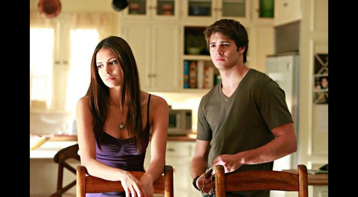 Photo : Nina Dobrev et Steven R. McQueen dans The Vampire Diaries, bientôt  sur TF1 ! - Purepeople