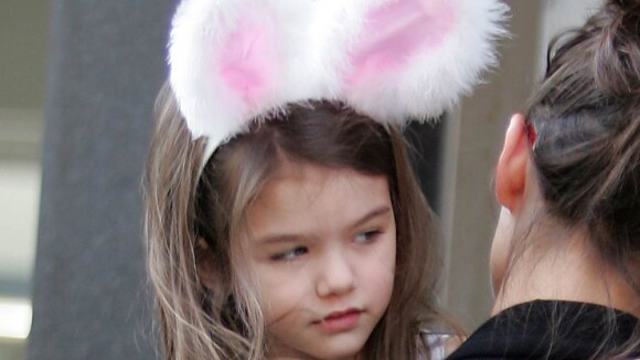Quand Suri Cruise se met à jouer les... playmates !