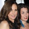 Andie MacDowell et sa fille Rainey à Beverly Hills le 14 avril 2010