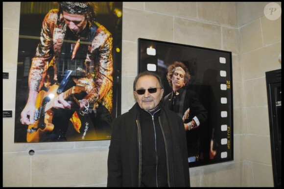 Jean-Pierre Kalfon lors de la soirée à la boutique Renoma à Paris pour la présentation des photographies de 10 photographes qui racontent les Rolling Stones de 1964 à 2006