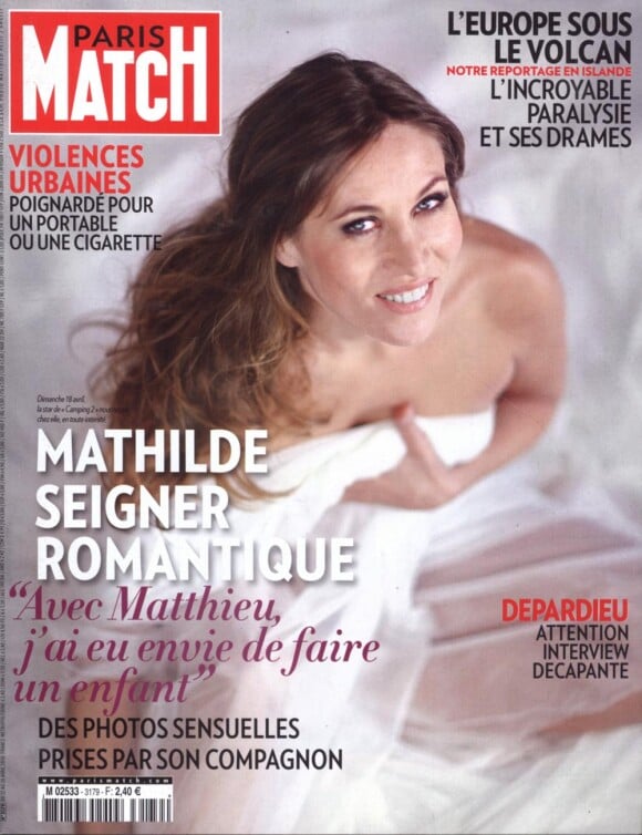 Mathilde Seigner en couverture de Paris Match