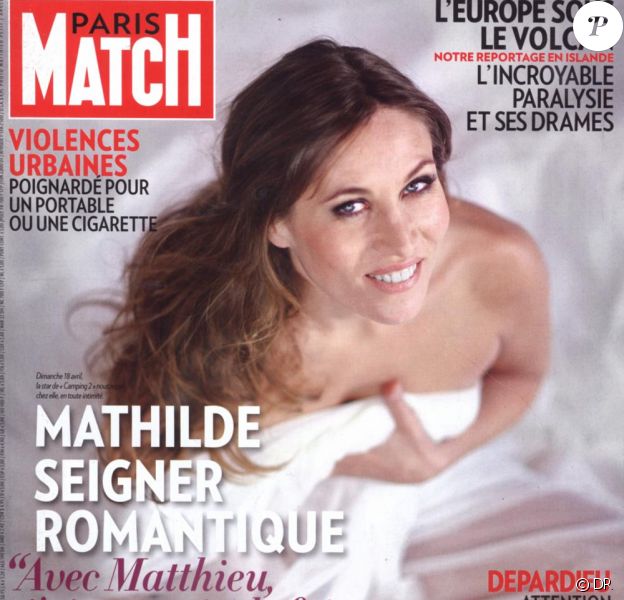 Mathilde Seigner en couverture de Paris Match