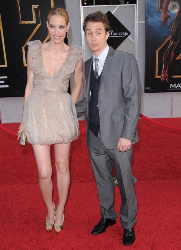 Leslie Bibb et Sam Rockwell, à l'occasion de l'avant-première américaine d'Iron Man 2, qui s'est tenue au El Capitan Theatre d'Hollywood, à Los Angeles, le 26 avril 2010.