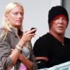 Mickey Rourke et sa petite amie, la sublime Anastassija Makarenko, dans les rues de Los Angeles, le vendredi 23 avril.