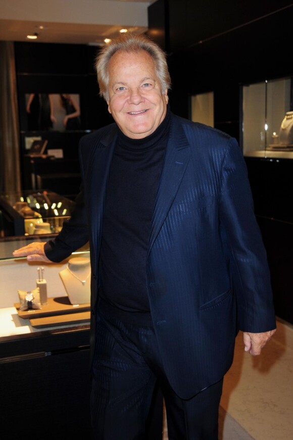Massimo Gargia lors de l'exposition Feeling de Henri Tullio dans la boutique Montblanc à Paris le 4 mai 2010