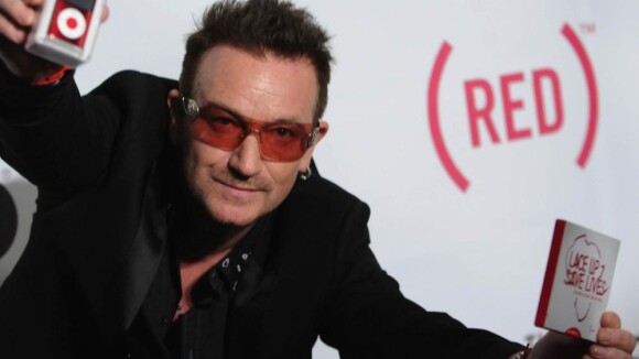 Bono, un engagé déchaîné, entouré des superbes créatures Iman Bowie et Alex Wek !