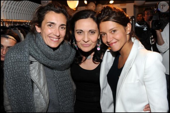 Mlle Agnès, Olivia Cattan et Emma De Caunes à la Braderie Chic à l'Hôtel Particulier le 6 mai à Paris 