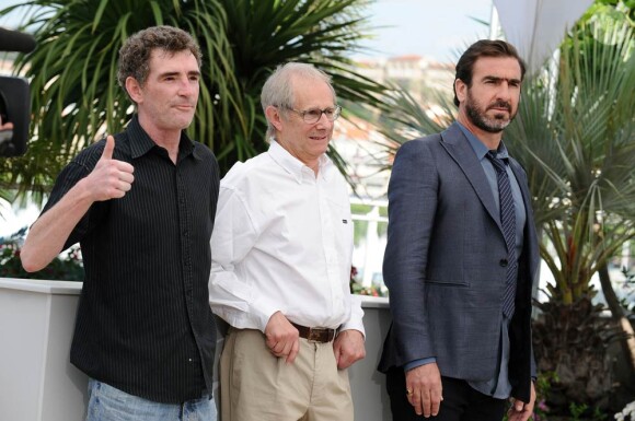 Ken Loach et son casting de Looking for Eric, lors du 62e Festival de Cannes, en mai 2009.