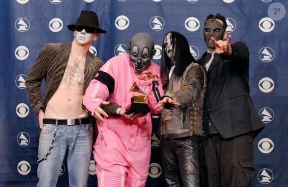 Le groupe de métal Slipknot vainqueur d'un Grammy Award en février 2006 