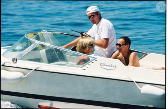 Les premières photos de Dodi Al Fayed et de la princesse Diana lors de leurs vacances à Saint Tropez