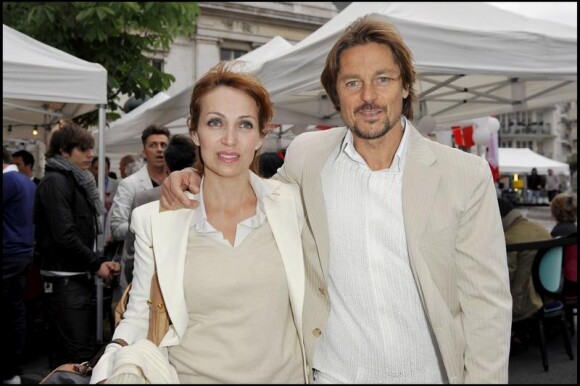 Daniel Bravo et sa femme lors de la Fête du Printemps à Neuilly, le 29 mai 2010