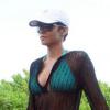 Halle Berry sur une plage à Miami, le 30 mai 2010