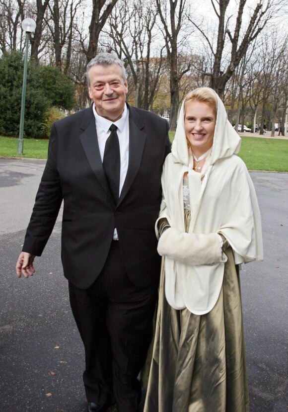 Joséphine Dard et son mari, l'auteur et chroniqueur Guy Carlier.