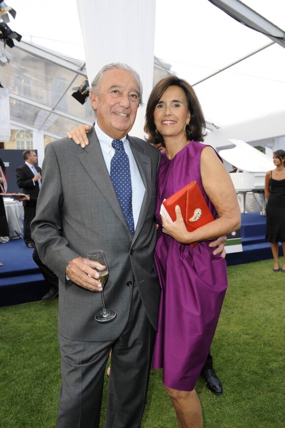 Monsieur et Madame Manuel de Canovas de Lorca lors du dîner Longines le samedi 5 juin 2010 dans les jardins du Musée Rodin