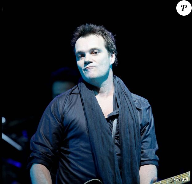 La famille d'Axel Bauer est dans la peine... - Purepeople