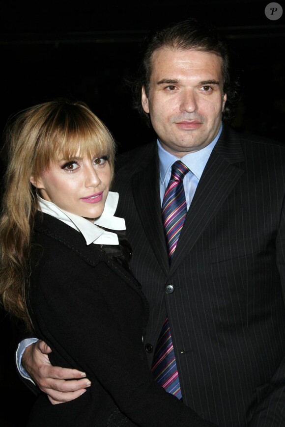 La regrettée Brittany Murphy, disparue en décembre 2009, au bras de son mari Simon Monjack, disparu en mai 2010...