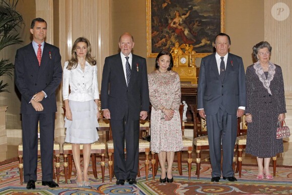 Letizia d'Espagne au Palais Zarzuela entourée de la famille royale. Le 15 juin 2010