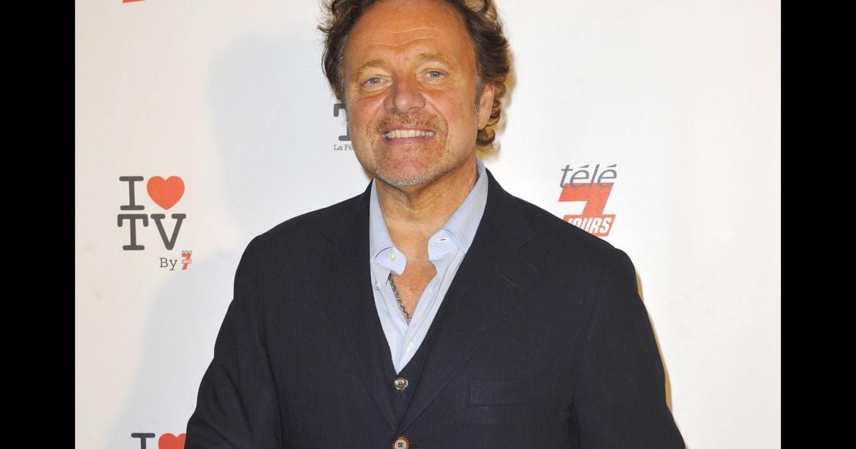 A La Tele Ce Soir Paris Premiere Guillaume Durand à la première Soirée de la Télévision, au Showcase, à