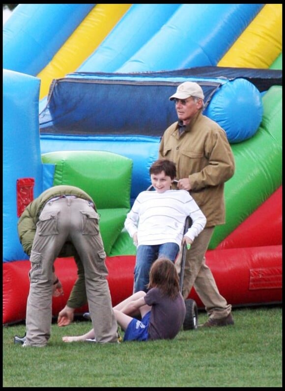 Harrison Ford et Liam le fils de Calista Flockhart en 2009