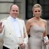Le prince Albert de Monaco et sa compagne Charlene Wittstock en Suède, à l'occasion du mariage de la princesse Victoria, le 19 juin 2010