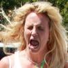 Jeudi 1er juillet, Britney Spears a offert une soupe à la grimace aux photographes, dans les rues de Los Angeles.