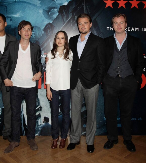 Cillian Murphy, Ellen Page, Leonardo DiCaprio et Christopher Nolan à l'occasion de l'avant-première d'Inception, au Dorchester Hotel, à Londres, le 7 juillet 2010.