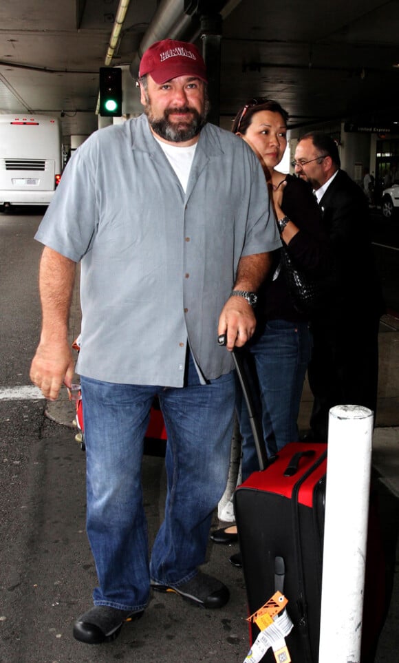 James Gandolfini et sa femme à l'aéroport de Los Angeles