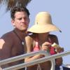 Channing Tatum et sa feme Jenna Dewan profitent du soleil à Ischia en Italie le 13 juillet 2010