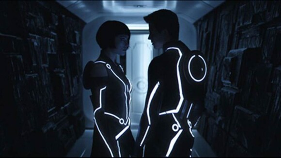 "Tron Legacy" : Regardez Olivia Wilde et Jeff Bridges dans la bande-annonce définitive du film événement !