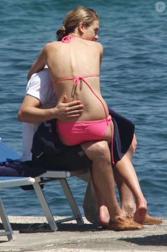 Josh Hartnett et sa ravissante Sophia Lie, lors du 8e Festival Music & Cinema, sur l'île d'Ischia, en Italie, le 17 juillet 2010.