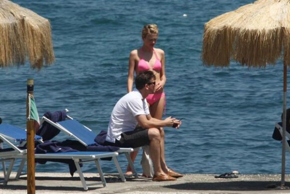 Josh Hartnett et sa ravissante Sophia Lie, lors du 8e Festival Music & Cinema, sur l'île d'Ischia, en Italie, le 17 juillet 2010.