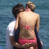 Josh Hartnett et sa ravissante Sophia Lie, lors du 8e Festival Music & Cinema, sur l'île d'Ischia, en Italie, le 17 juillet 2010.