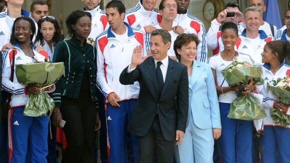 Nicolas Sarkozy, Roselyne Bachelot et Rama Yade honorent l'équipe de France d'athlétisme... avant la quille !