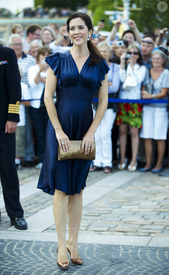 Mary de Danemark célèbre en beauté le 500e anniversaire de la flotte danoise à Copenhague le 10 août 2010