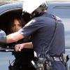 Jessica Alba séduit un policier et évite la contravention pour exès de vitesse !! Bien joué !