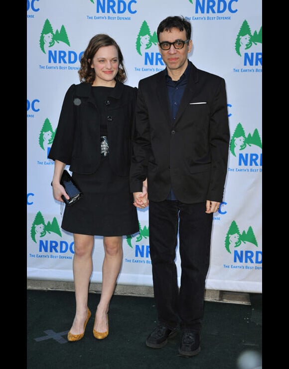 Elisabeth Moss et Fred Armisen à New York en mars 2009